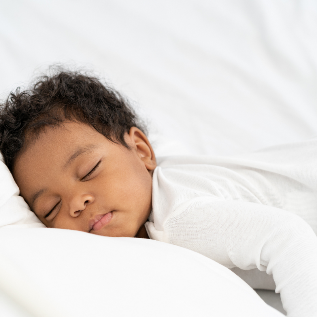 The Benefits of Playing with a Baby to Support Sleep